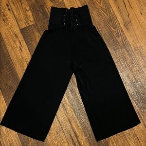 Black Wide-Leg High-Waisted Culotte Pants